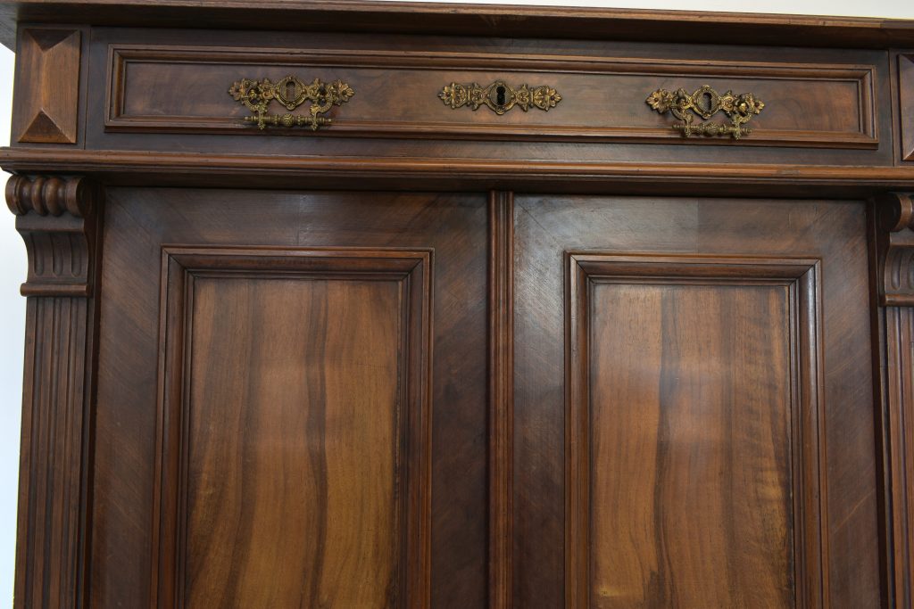 Dulap stil ''Parisienne '' (5) Dulap stil ''Parisienne ''