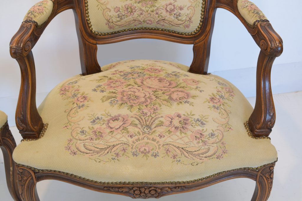 Fotoliu Louis XI lea cu tapiterie belgiana