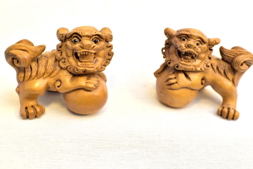 Netsuke caine Foo din lemn (1) Netsuke caine Foo din lemn