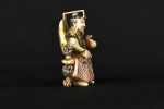 Netsuke policrom din fildes