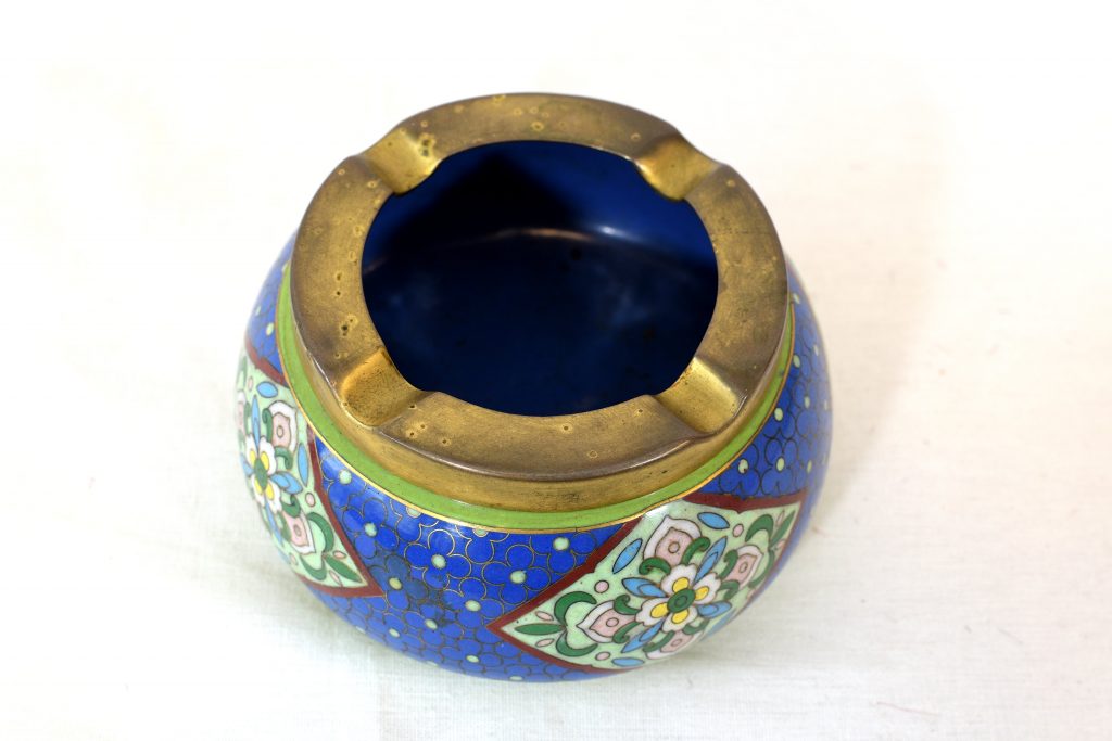 Scrumiera din cloisonne