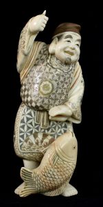 Statueta policroma japoneza din fildes