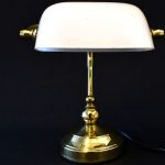 Veioza mica de birou