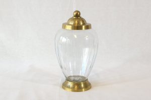 Bomboniera din cristal cu capac