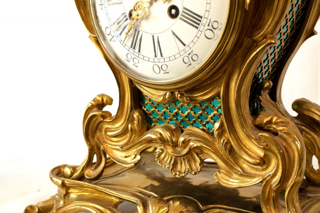 Ceas cu doua sfesnice Vincenti