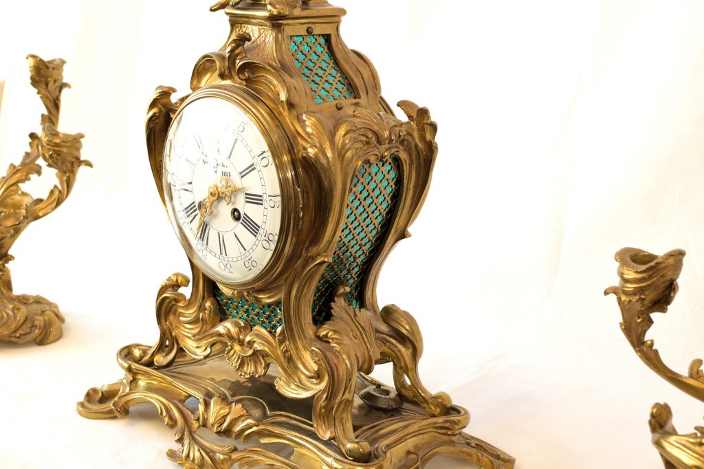 Ceas cu doua sfesnice Vincenti