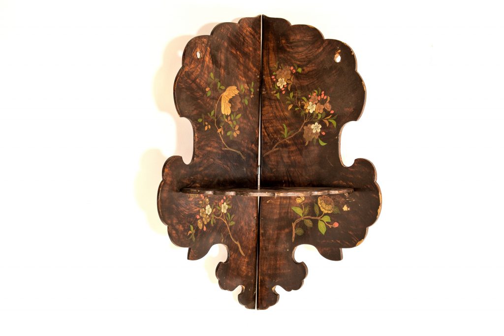 Etajera de colt empire papier mache