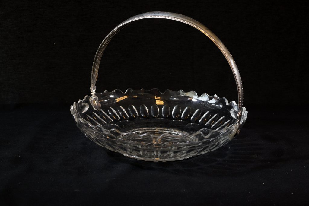 Fructiera din cristal cu maner de argint (7) Fructiera din cristal cu maner de argint