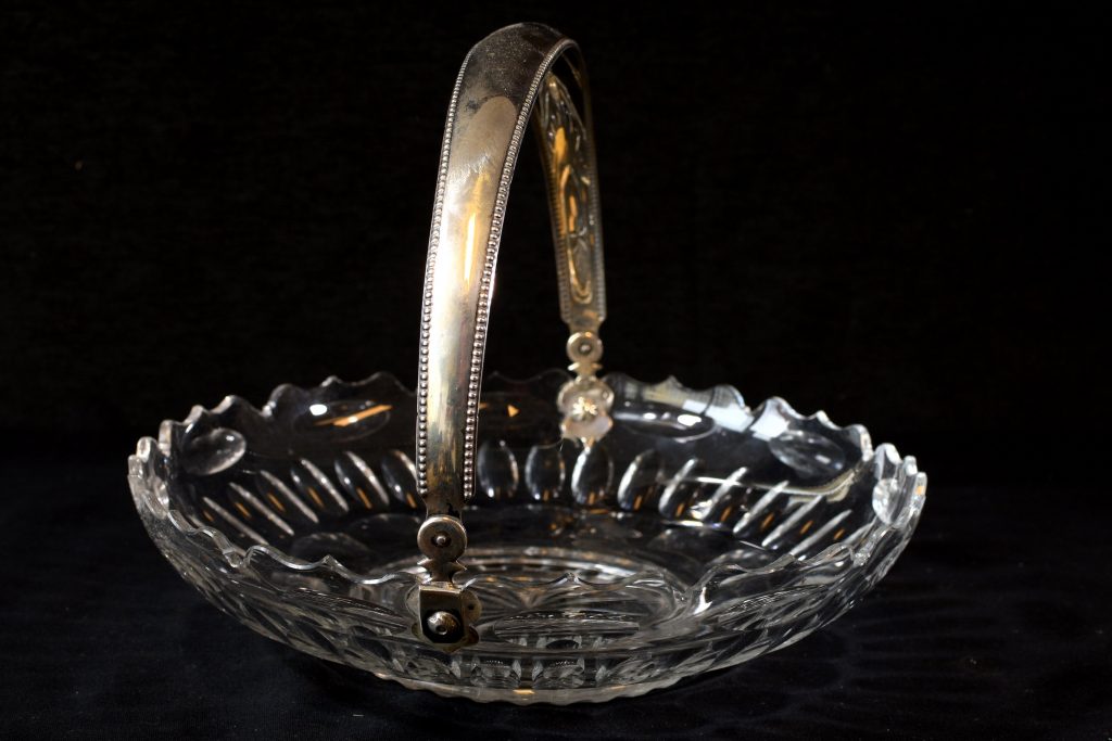 Fructiera din cristal cu maner de argint (9) Fructiera din cristal cu maner de argint