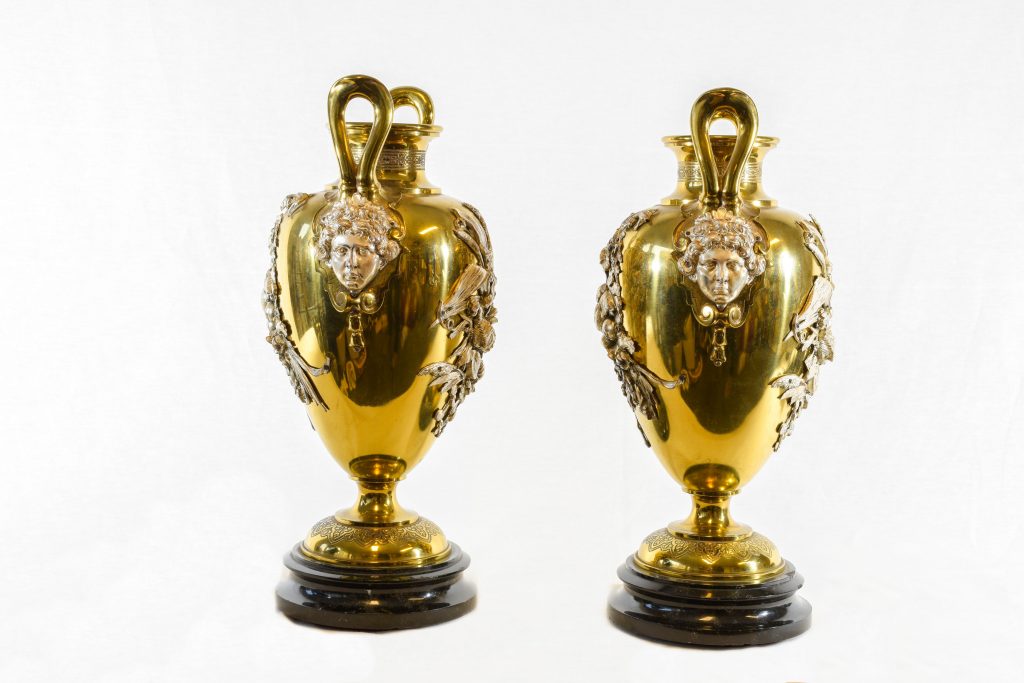 Set doua vaze aurite (4) Set doua vaze aurite