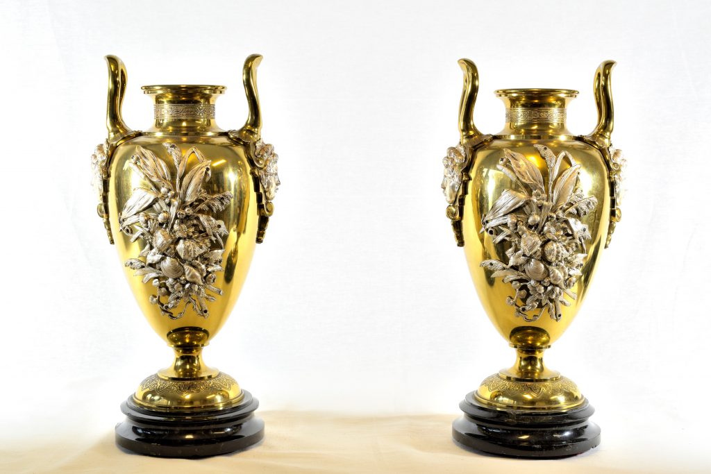 Set doua vaze aurite (5) Set doua vaze aurite