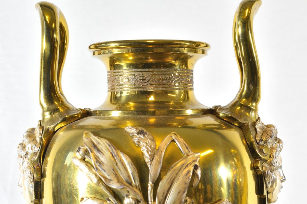 Set doua vaze aurite (7) Set doua vaze aurite