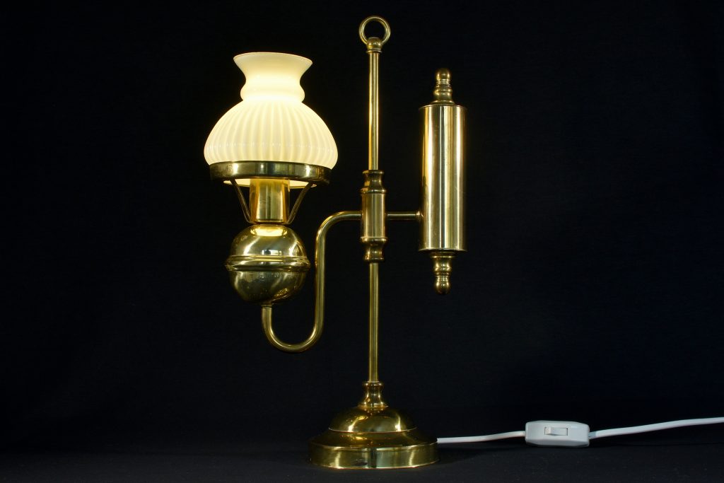 Veioza student electrica (7) Veioza student electrica