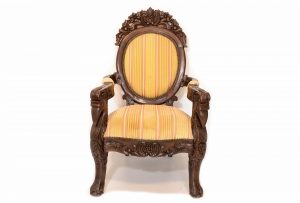 Fotoliu indonezian cu cap de Hornbill