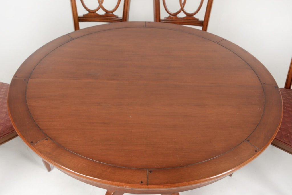 Masa si 4 scaune cires (2) Masa si 4 scaune cires