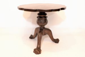 Masuta piedestal Chippendale