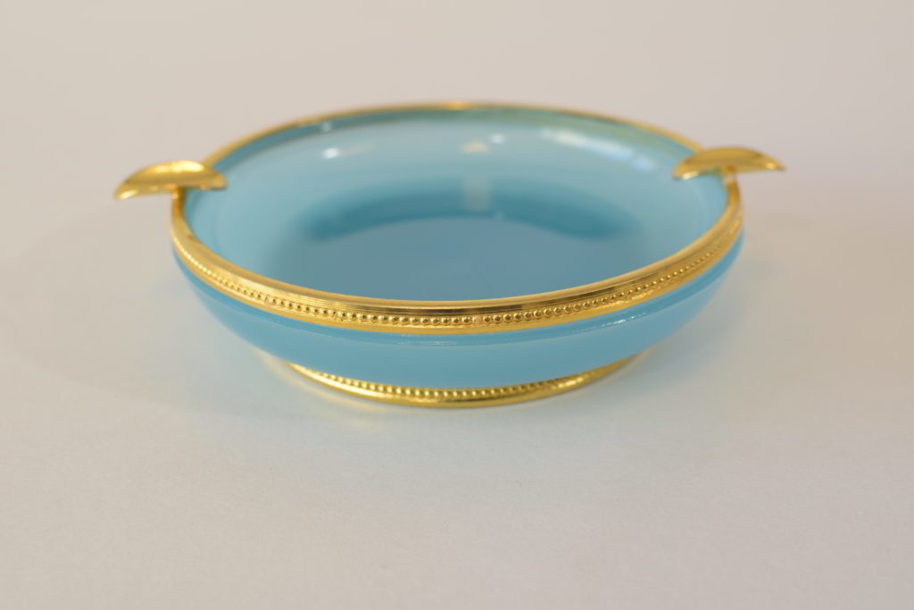 Scrumiera opalina aurita (2) Scrumiera opalina aurita