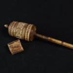 Roata de rugaciune tibetana din os