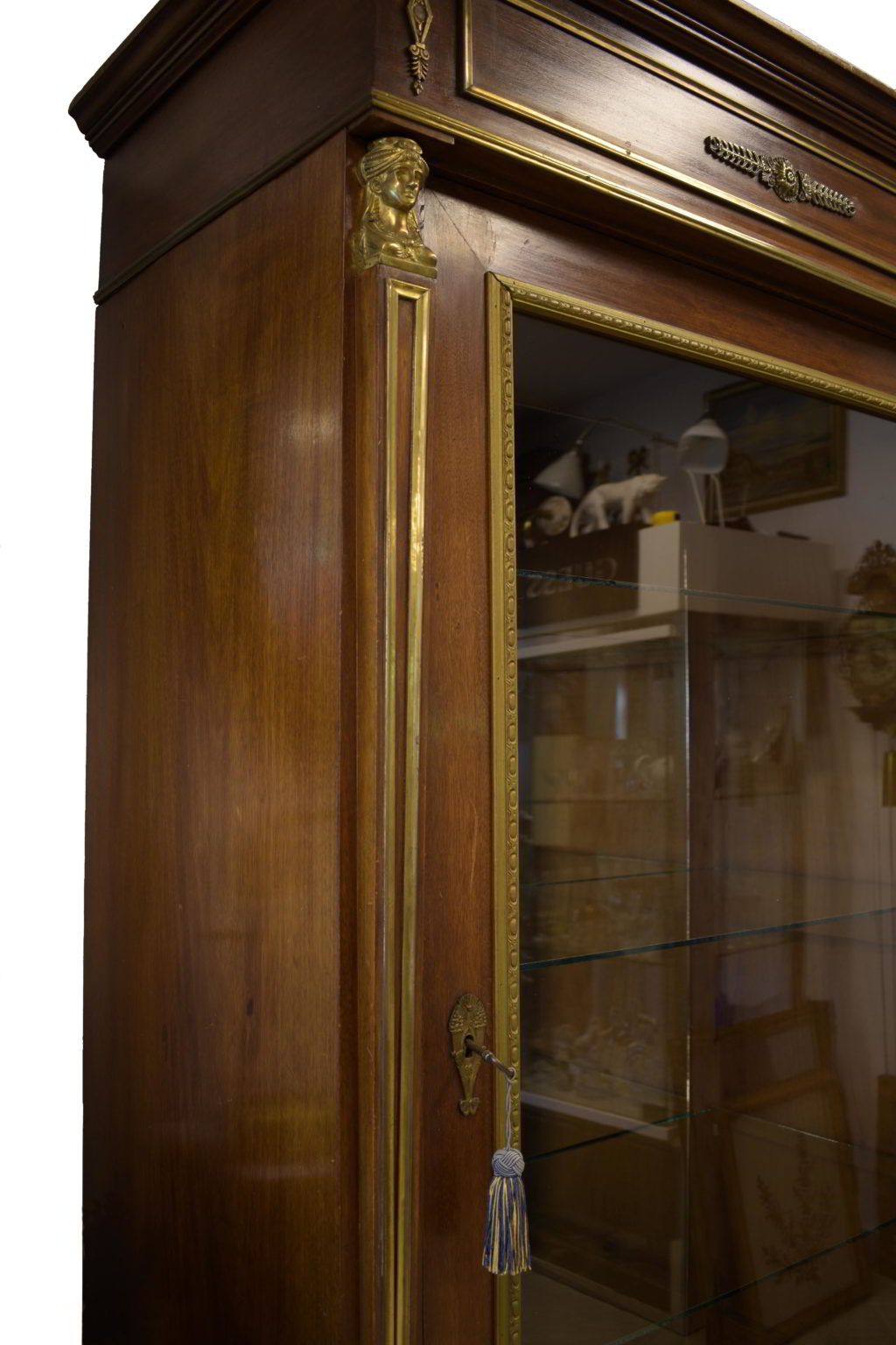 Vitrină neoclasică din mahon