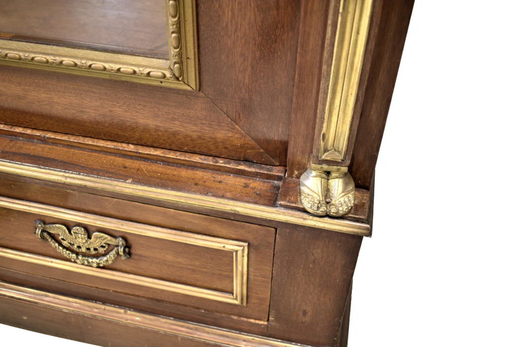 Vitrină neoclasică din mahon