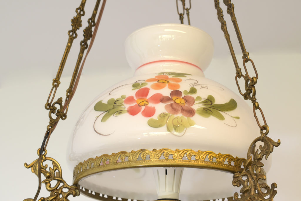 Lustra opalina cu flori (3) Lustra opalina cu flori