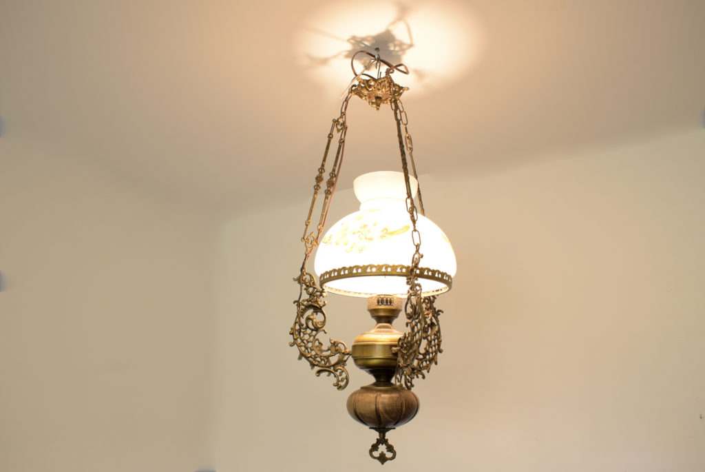 Lustra opalina cu flori (5) Lustra opalina cu flori