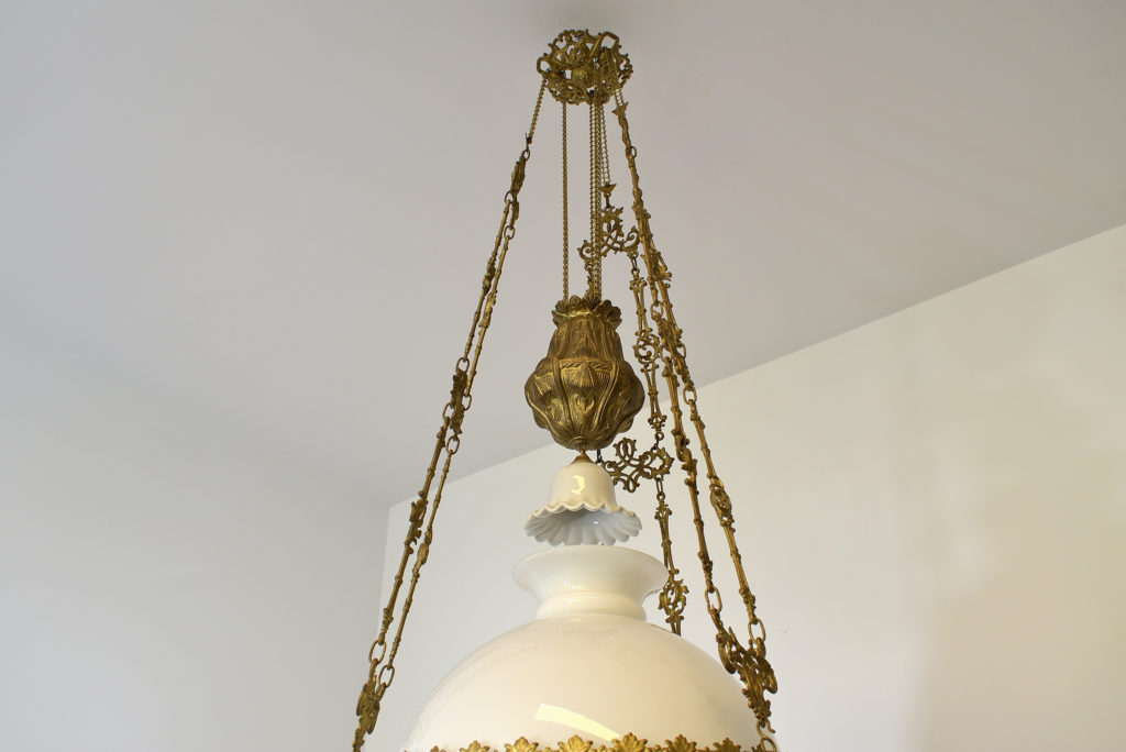 Lustra olandeza pe gaz lampant (5) Lustra olandeza pe gaz lampant