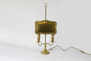 Veioza cu ecran din bronz