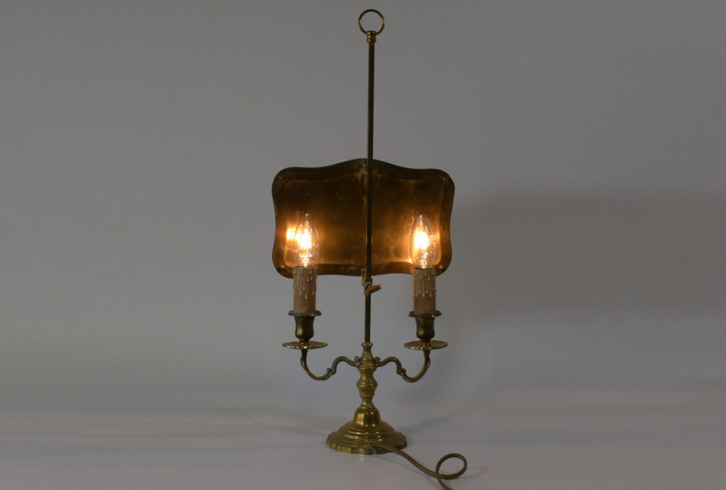 Veioza cu ecran din bronz