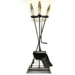 Set din fonta pentru semineu