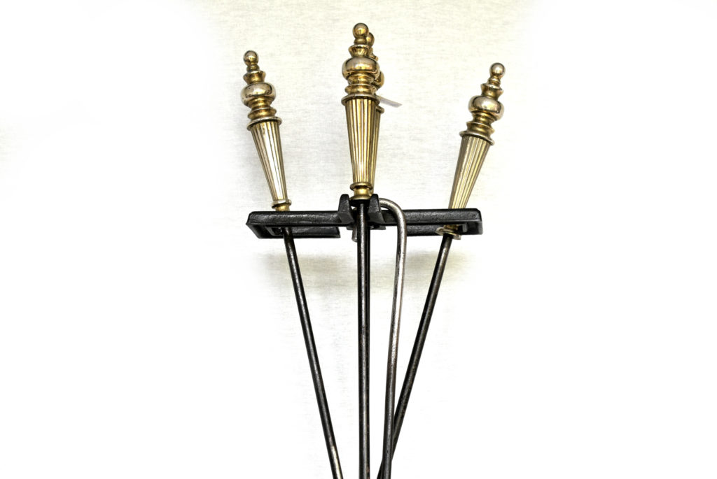 Set din fonta pentru semineu (3) Set din fonta pentru semineu